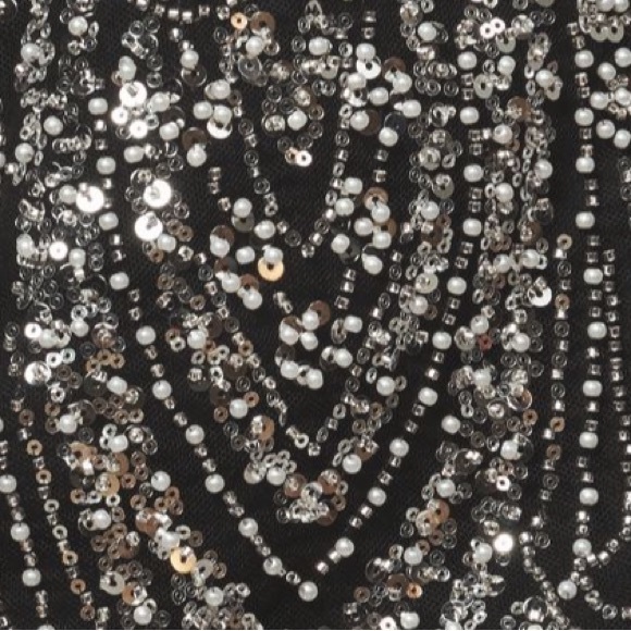 🎉SUPER RARE🎉 Anthropologie NWT Crystal-Embellished Skort size S. - Picture 4 of 16